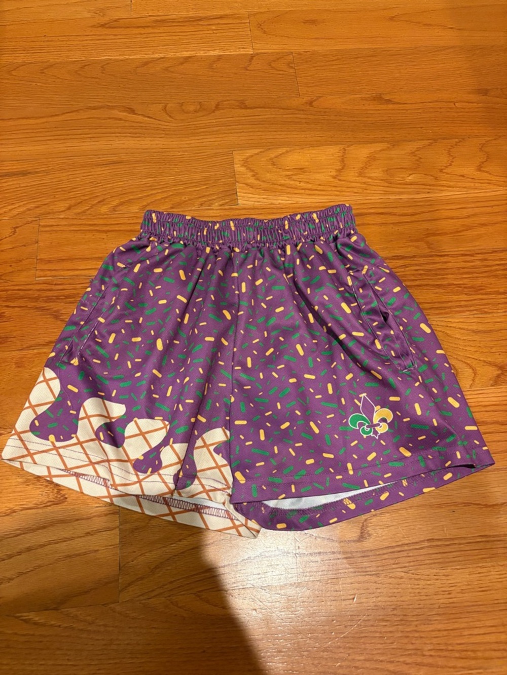 🏷️ 4 for $35 🏷️ New Orleans Ice Cream Drip Shorts